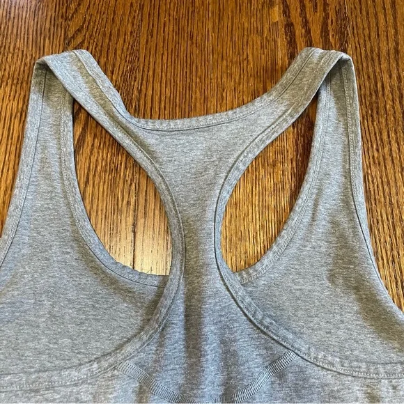 Nike Dri Fit Gray Razorback Tank Size Medium - Picture 4 of 6